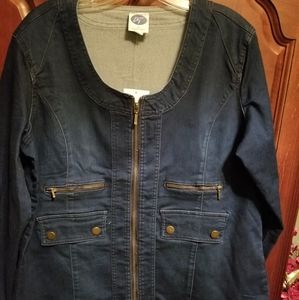NWT DG2 Diane Gilman denim jacket